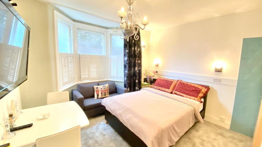 לונדון Modern And Cosy Studio Flat מראה חיצוני תמונה